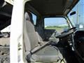 2005 Isuzu Elf