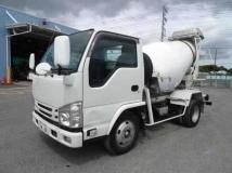 2022 Isuzu Elf