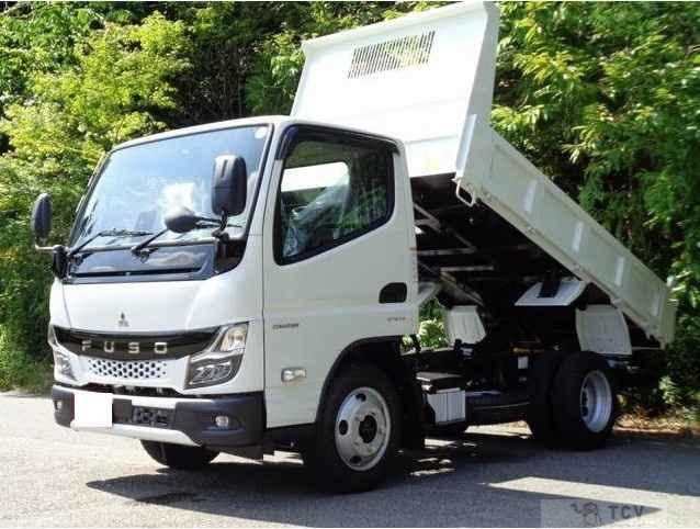 2025 Mitsubishi Canter