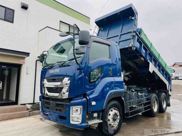 2019 Isuzu GIGA