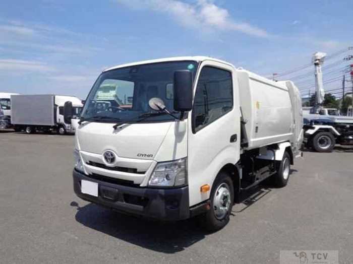 2025 Toyota Dyna