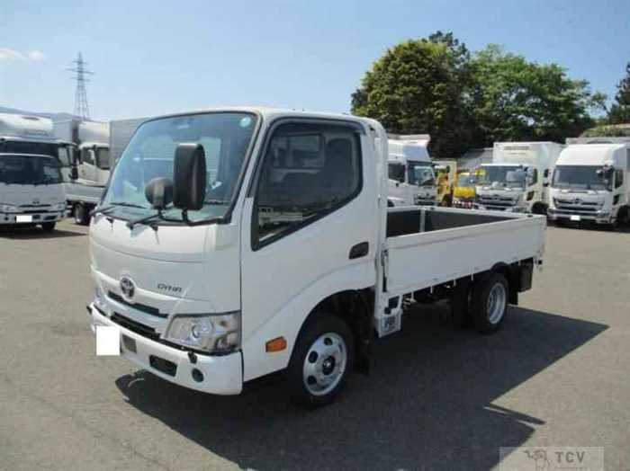 2025 Toyota Dyna