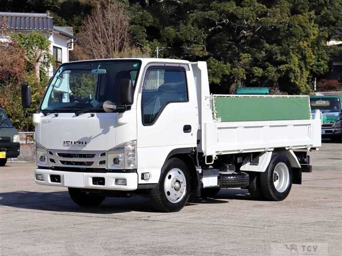 2023 Isuzu Elf