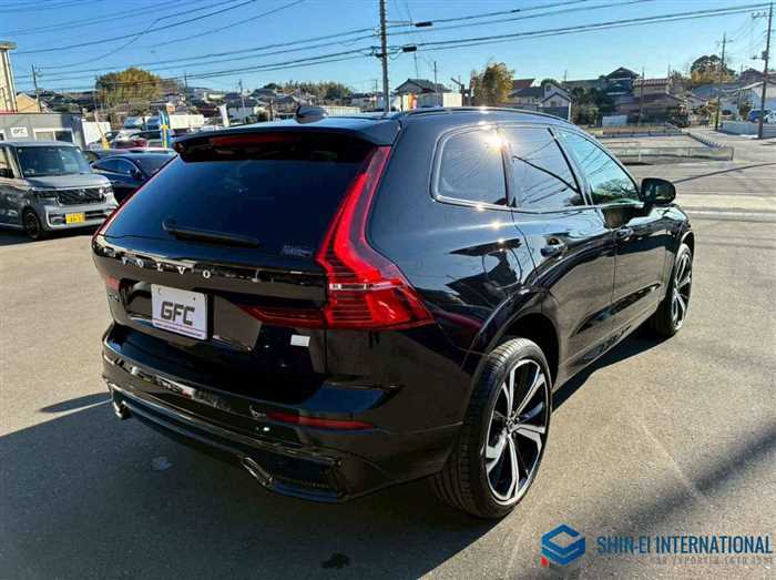 Volvo XC60 2024 — фото 3 купить в Москве