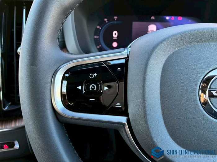 Volvo XC60 2024 — фото 11 купить в Москве