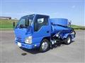 2017 Isuzu Elf