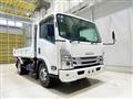 2022 Isuzu Elf