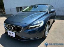 2020 Volvo V40