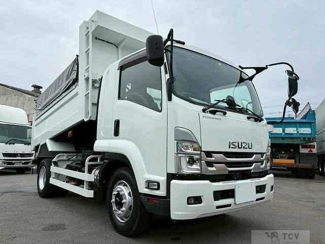 2023 Isuzu FORWARD