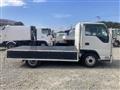 2022 Isuzu Elf