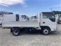 2022 Isuzu Elf