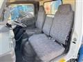 2003 Isuzu Elf