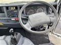 2020 Isuzu Elf