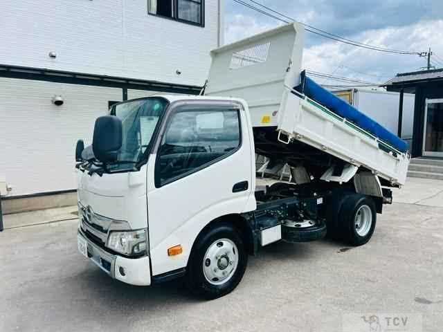 2021 Hino Dutro