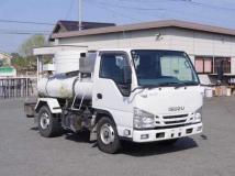 2017 Isuzu Elf