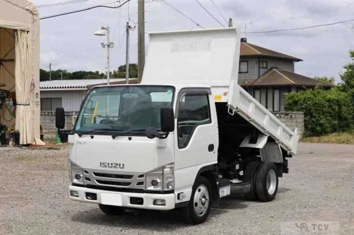 2023 Isuzu Elf