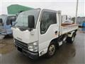 2013 Isuzu Elf