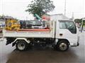 2013 Isuzu Elf