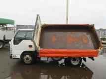 2013 Isuzu Elf