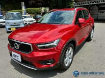 2022 Volvo XC40