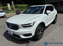 2022 Volvo XC40