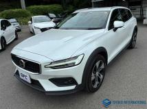 2023 Volvo V60