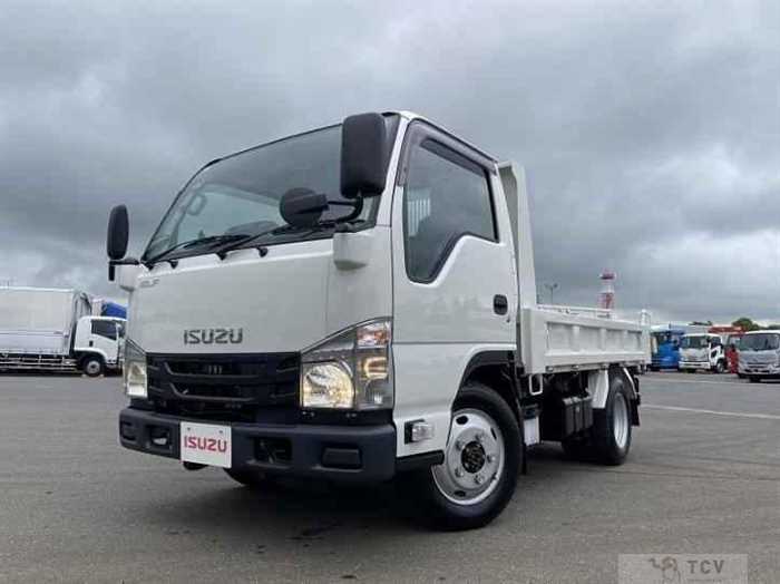 2025 Isuzu Elf