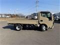 2023 Isuzu Elf