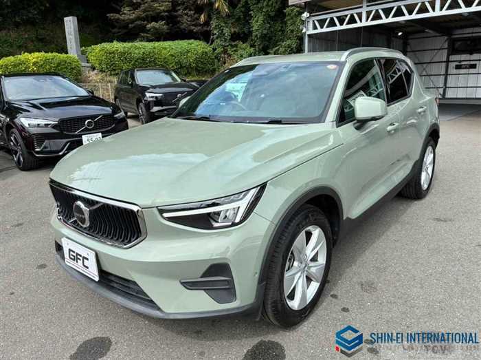 2023 Volvo XC40