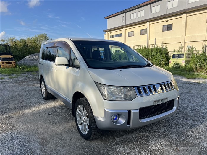 2008 Mitsubishi Delica D5