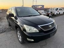 2004 Toyota Harrier