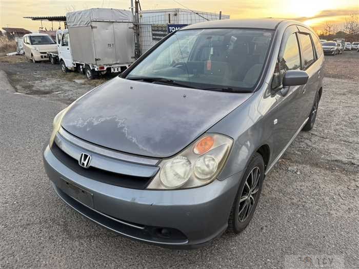 2005 Honda Stream