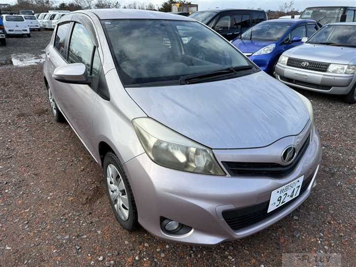 2011 Toyota Vitz