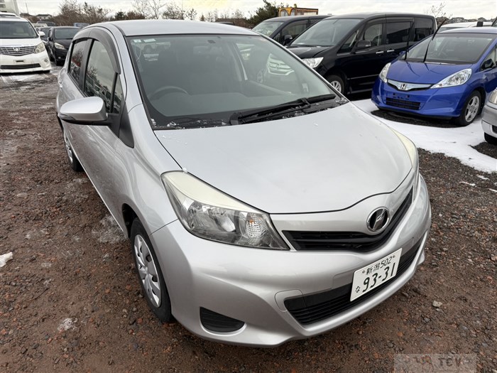2013 Toyota Vitz