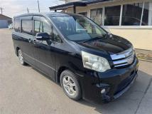 2013 Toyota Noah