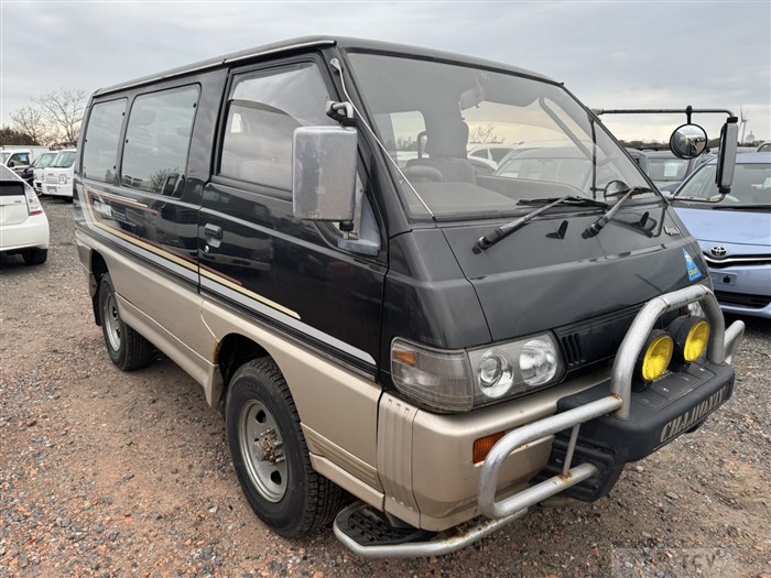 1991 Mitsubishi Delica Starwagon