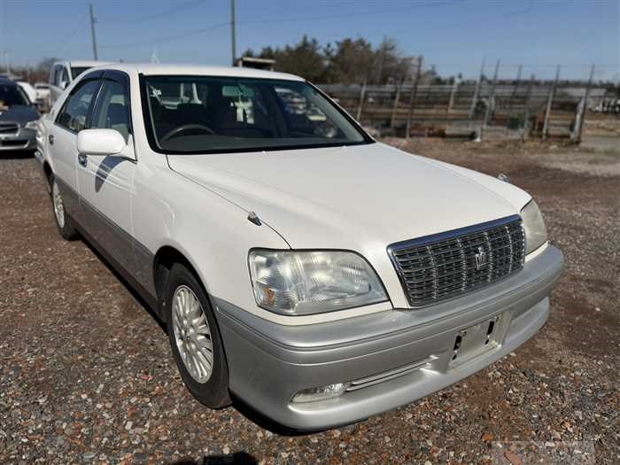 2001 Toyota Crown Royal Series
