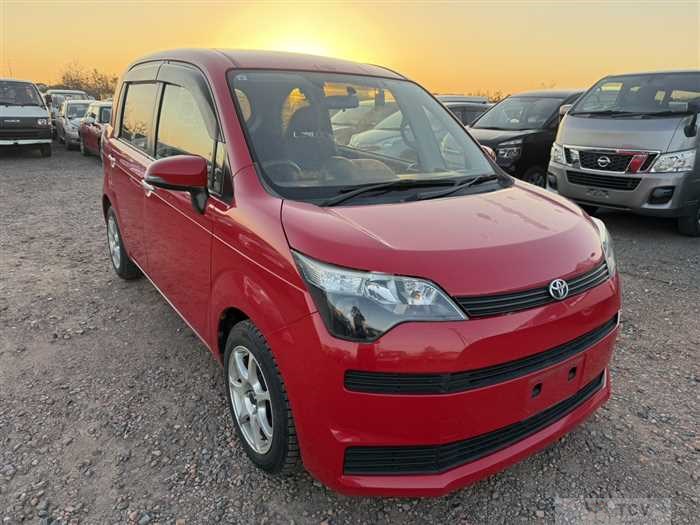 2013 Toyota SPADE