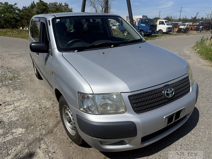 2012 Toyota Succeed Van