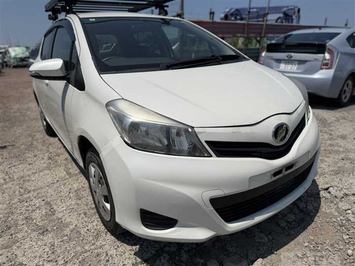 2013 Toyota Vitz