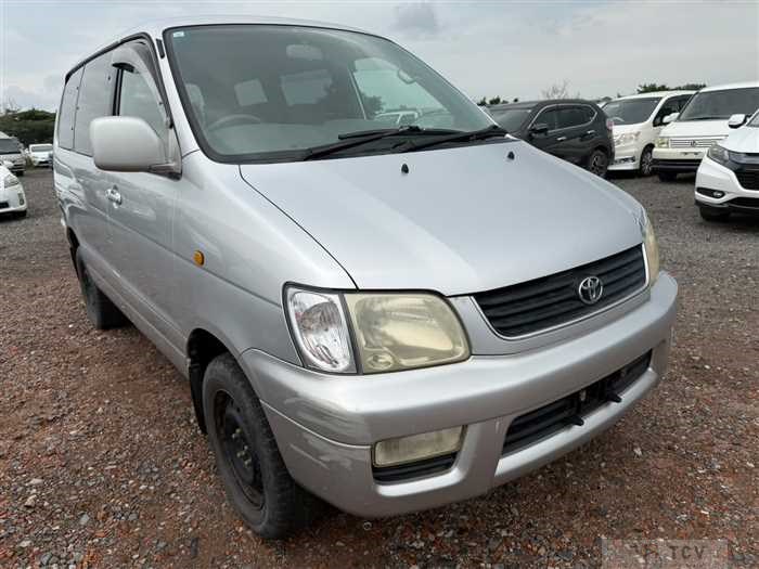 2001 Toyota Noah