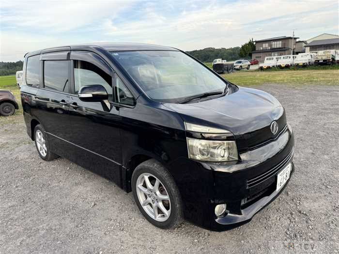 2007 Toyota Voxy