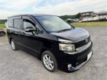 2007 Toyota Voxy