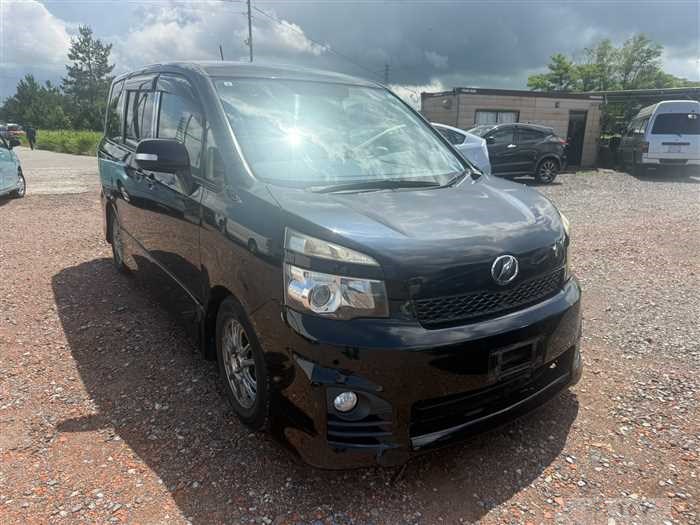 2013 Toyota Voxy