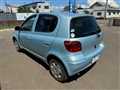 2004 Toyota Vitz