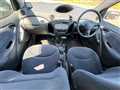 2004 Toyota Vitz