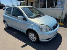 2004 Toyota Vitz