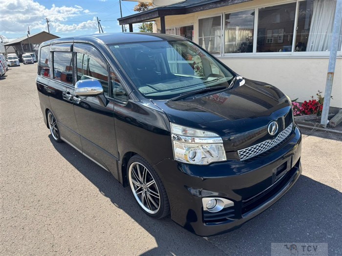 2013 Toyota Voxy