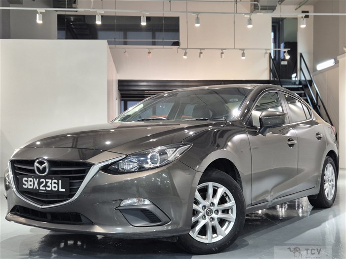 2015 Mazda Axela