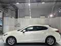 2016 Mazda Axela